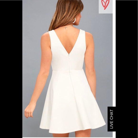 NWT Lulu’s Plunge White Skater Dress Size Medium - Picture 3 of 8